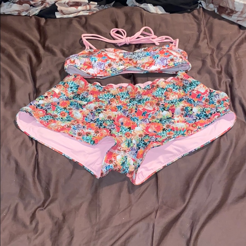 Rare Lululemon board short top outfit